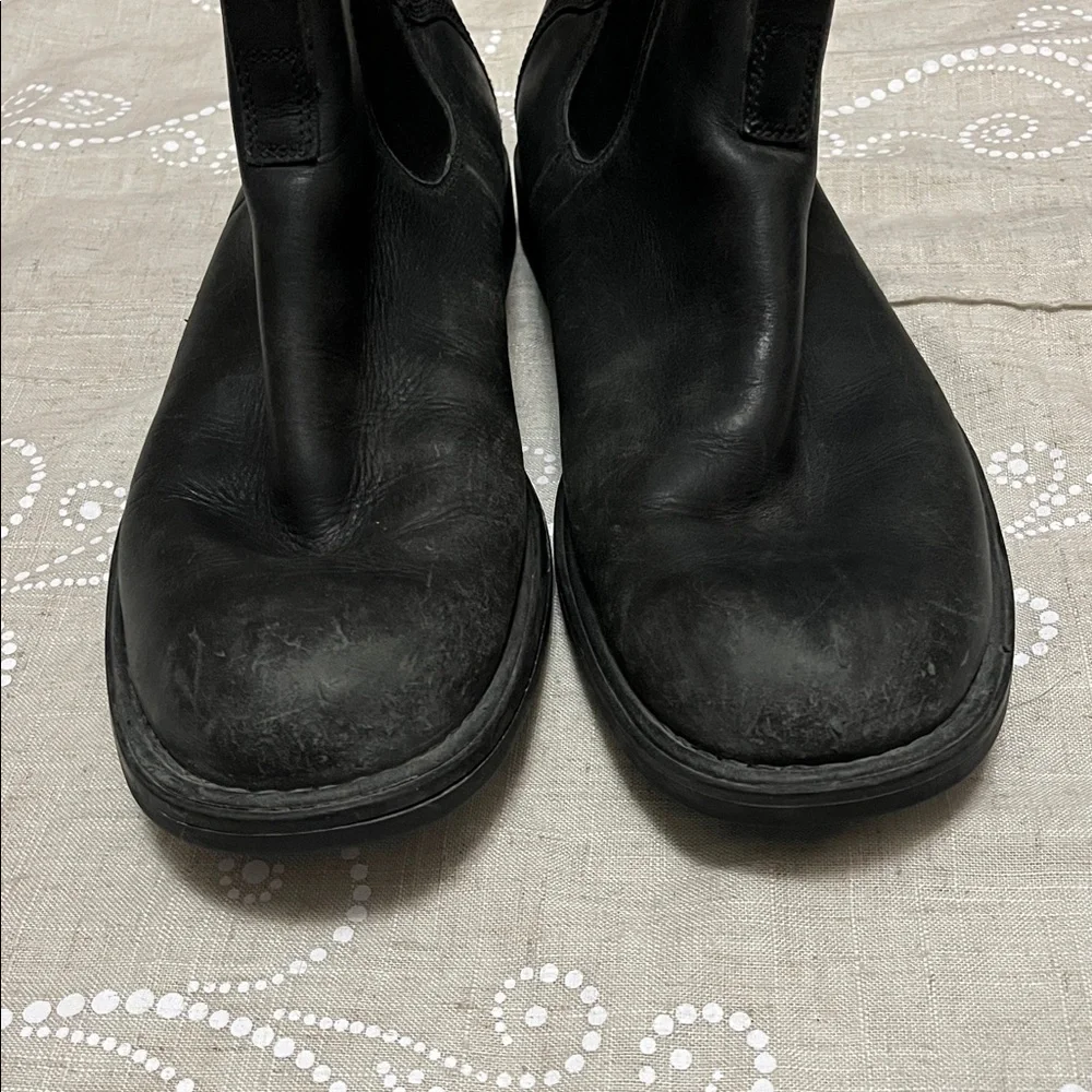 Timberland Mt. Washington Chelsea Boot size 12. Flaw